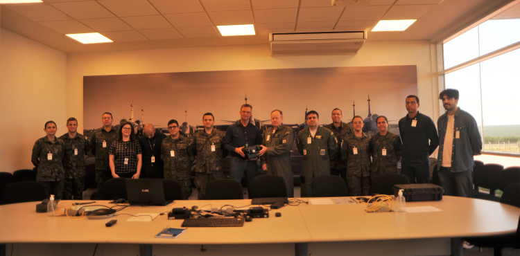 Equipe do DCTA realiza a entrega de Produto Estratégico para o Avanço na Defesa do Brasil